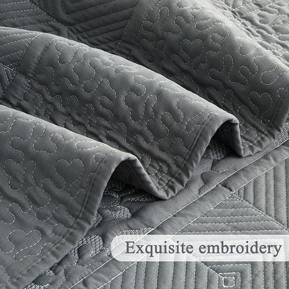 EVENHUG Floral Embroidered Quilt Set King Size 3 Piece Bedding Set Reversible - Image 7