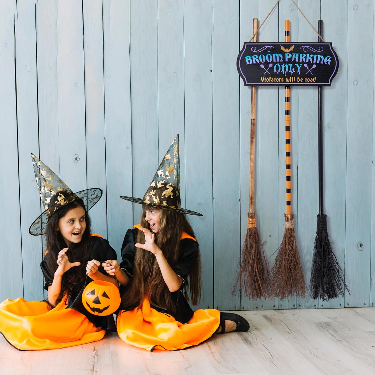 JOYIN Halloween Broom Parking Sign with 3pcs Wooden Witches Brooms, Halloween Decorations Outdoor, Wooden Warning Sign for Front Porch Wall Decor Home Office Indoor