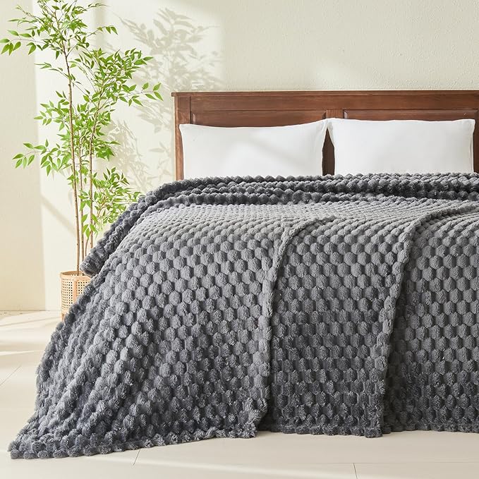 NEWCOSPLAY Super Soft King Blanket Grey Premium Silky Flannel Fleece 3D Clouds - Image 2