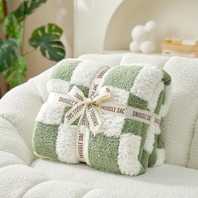 Snuggle Sac Faux Fur Checkered Blanket Twin Size - Image 6