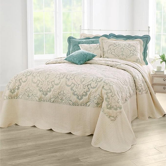 BrylaneHome Bedding Lightweight All Season Modern Amelia Quilted Damask by BrylaneHome