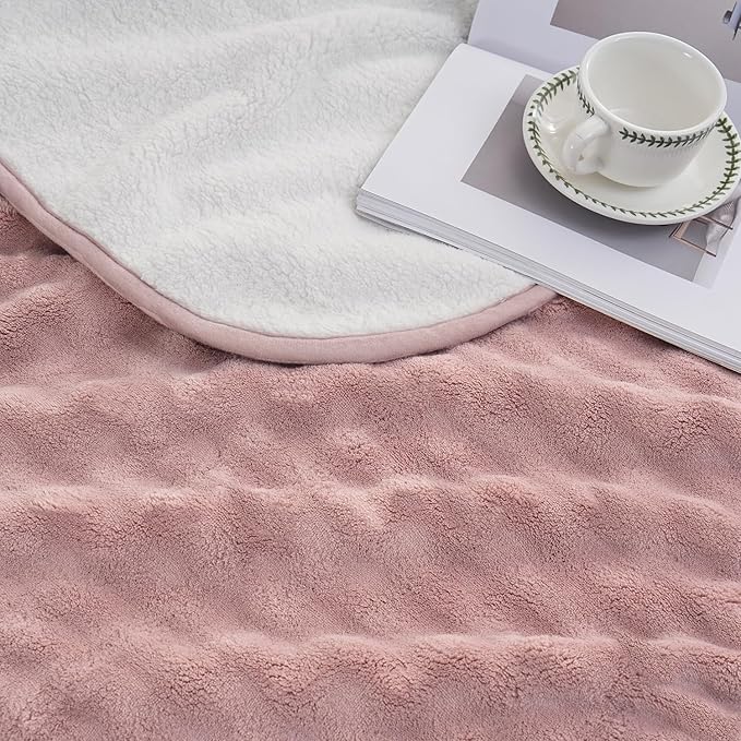 Waterproof Blanket for Bed Couch Sofa Car, Soft Leakproof Dog Blanket - Image 5