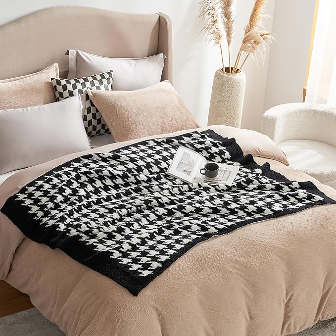 Snuggle Sac Houndstooth Throw Blanket - Image 7