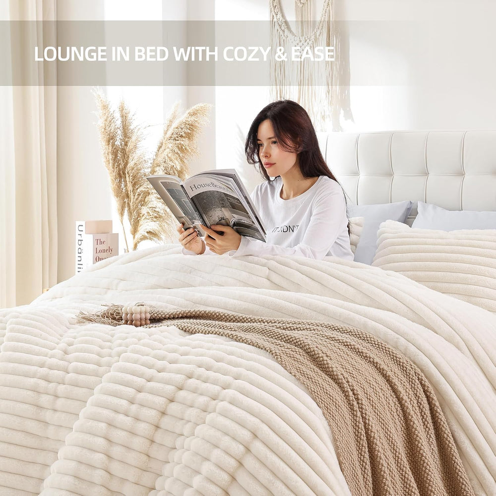 Fluffy Full Size Comforter 3 PCS - Cream White Fleece Bedding Set