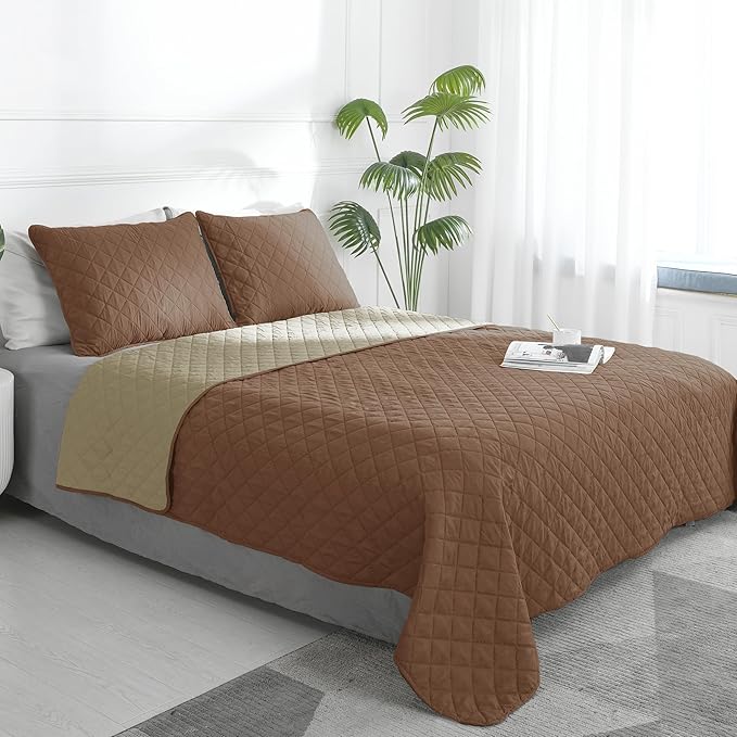 Easy-Going King Size Reversible Quilt Set by Easy-Going