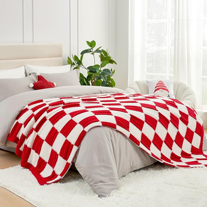 Snuggle Sac Faux Fur Checkered Blanket Twin Size by SnuggleSac