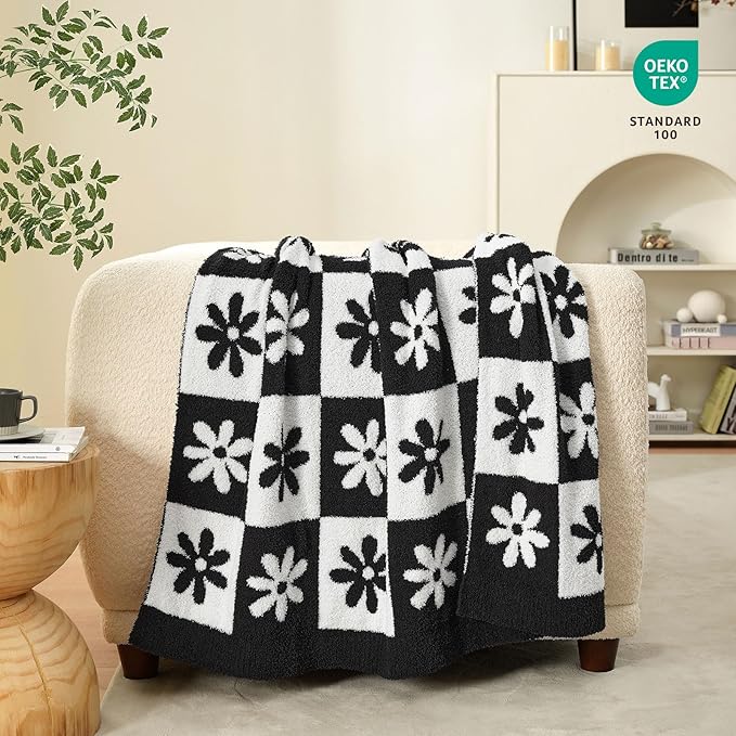 Snuggle Sac Checkered Blanket, 50x60 inches - Image 5