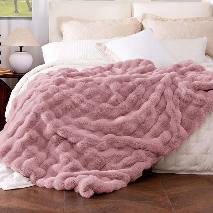Ultra Soft Cozy Faux Fur Throw Blanket, Fuzzy Plush Thick Bubble Blanket by blunique