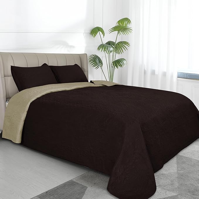 Easy-Going Full/Queen Size Reversible Quilt Set by Easy-Going