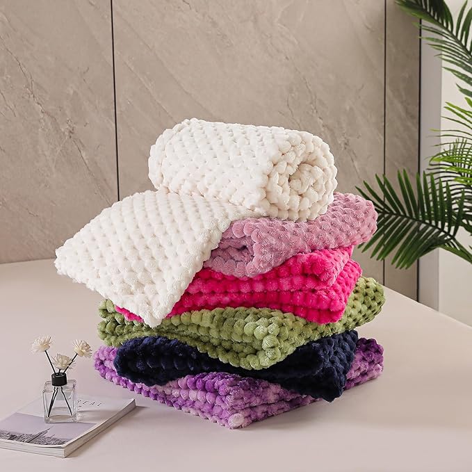Exclusivo Mezcla Twin Size Fleece Blanket - Image 8