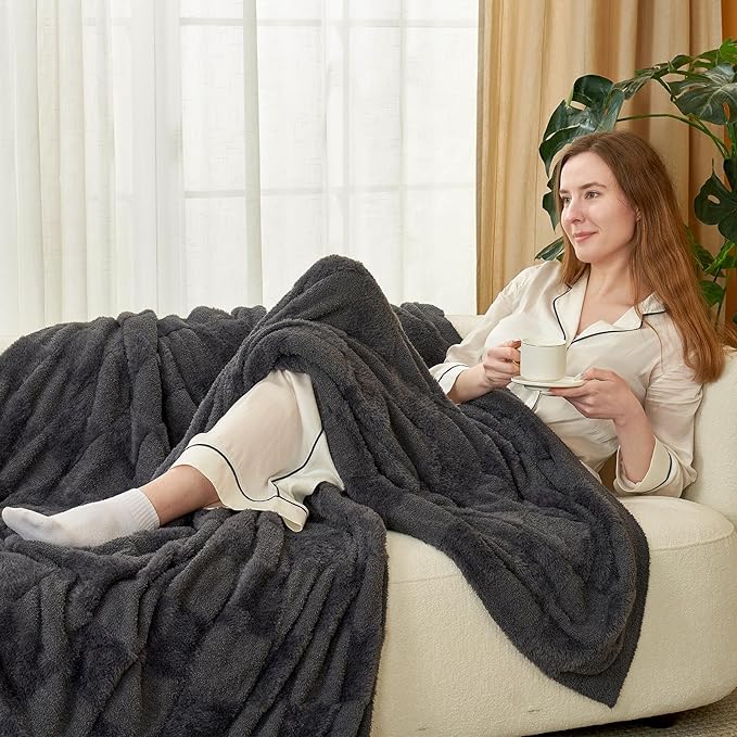 Snuggle Sac Faux Fur Throw Blanket - Image 4