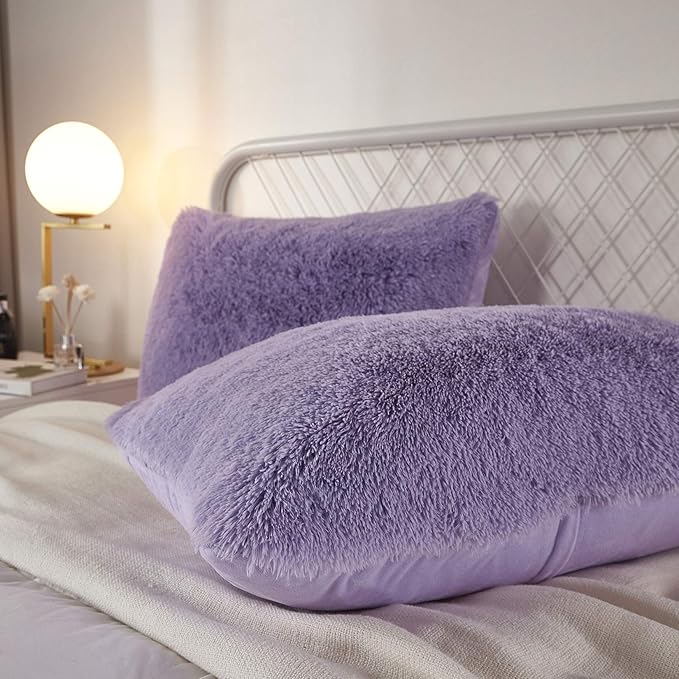 Uhamho Set of 2 Faux Fur Throw Pillow Covers Soft Velvet Decorative Pillowcases - Image 3