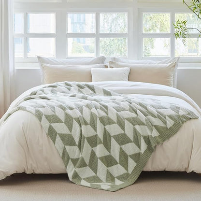 Snuggle Sac Chevron Throw Blanket - Image 2