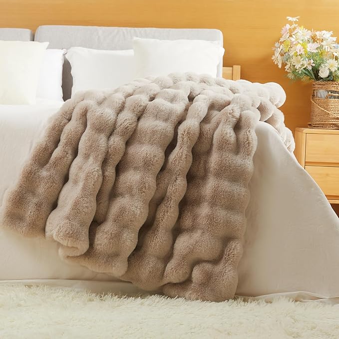 The Malibu Blanket - Image 6