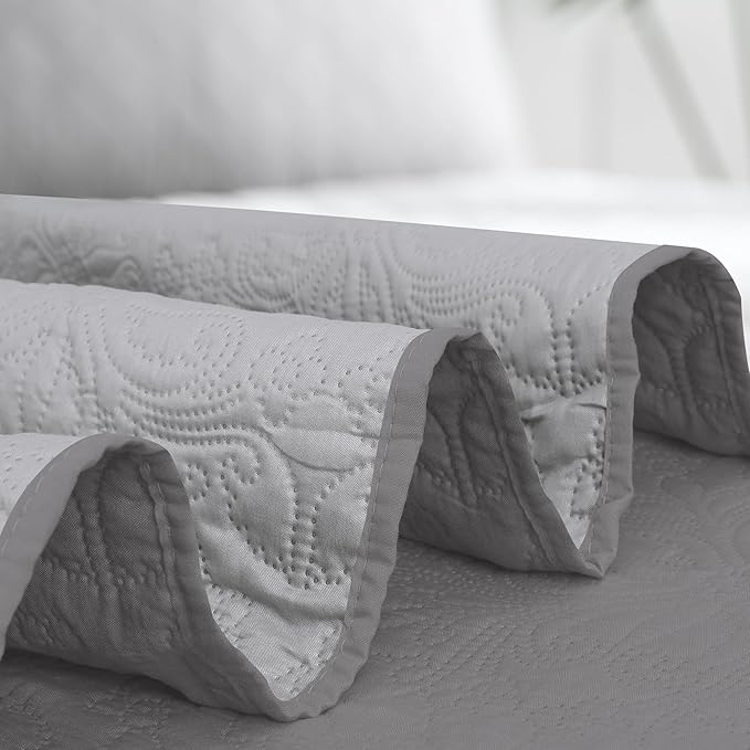 Easy-Going King Size Reversible Quilt Set - Image 6