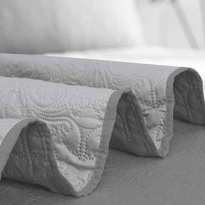 Easy-Going King Size Reversible Quilt Set - Image 6