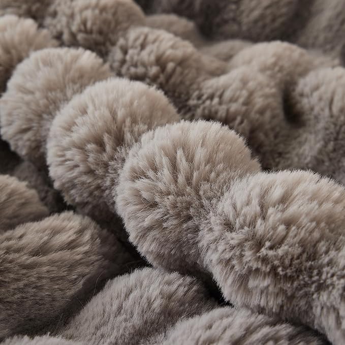COOVA Faux Fur Throw Blanket for Couch, Cozy Soft and Fuzzy Plush Rabbit Fur - Image 4