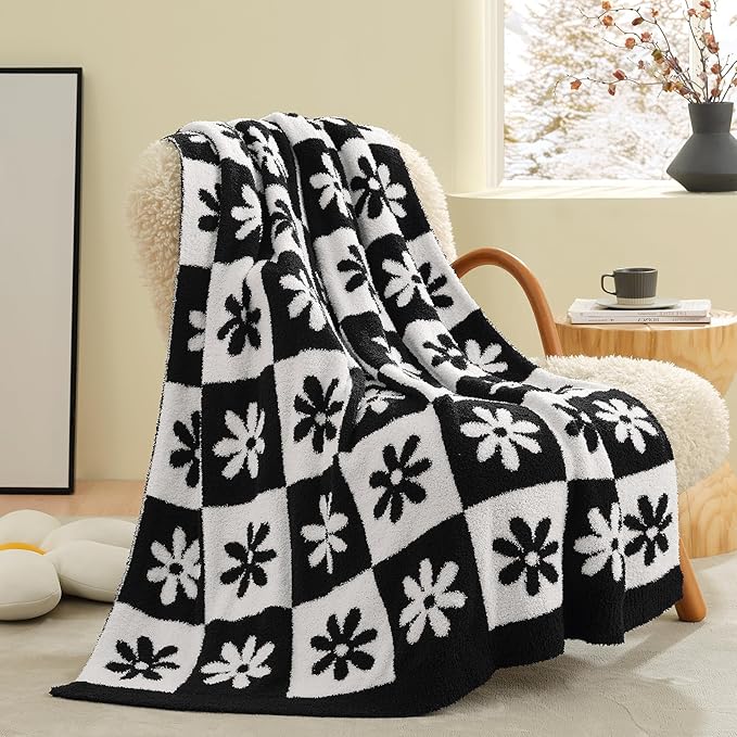 Snuggle Sac Checkered Blanket, 50x60 inches by SnuggleSac