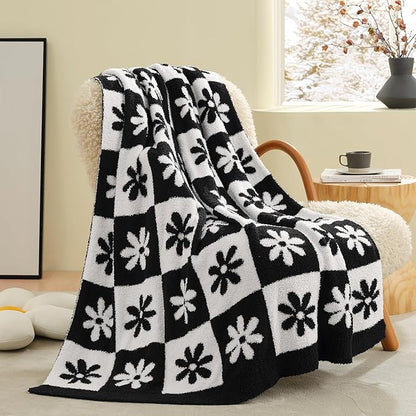 Snuggle Sac Checkered Blanket, 50x60 inches by SnuggleSac