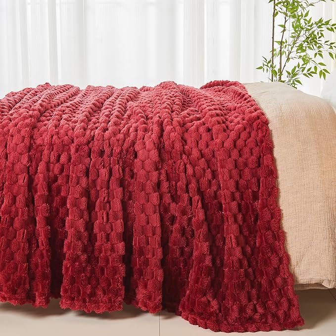 NEWCOSPLAY Super Soft Queen Blanket Red Premium Silky Flannel Fleece 3D Clouds - Image 7