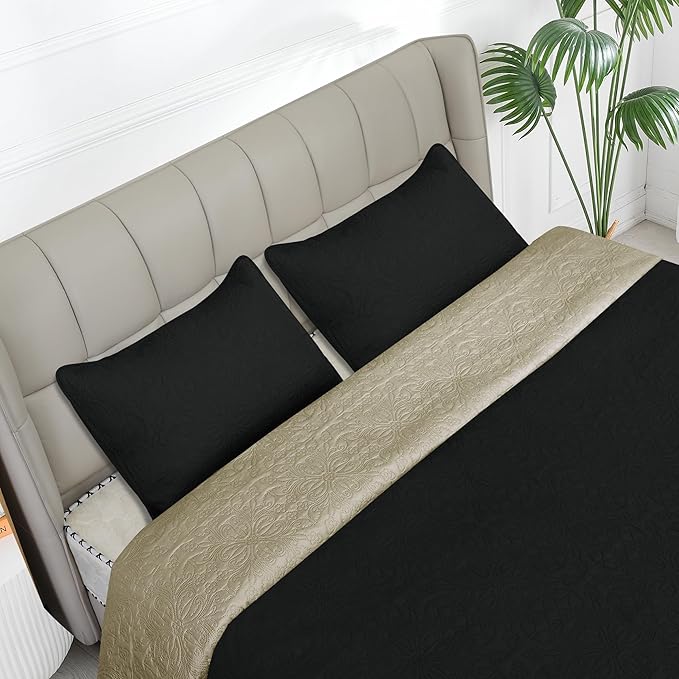 Easy-Going Twin Size Reversible Quilt Set - Image 2