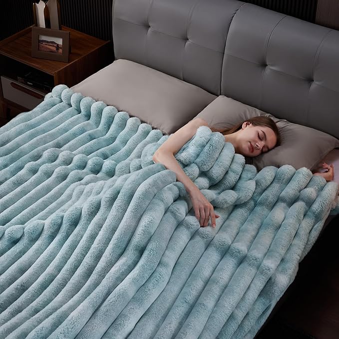 Fluffy Faux Fur Throw Blanket, Thick 1000GSM Soft Cozy Throw Blankets - Image 5