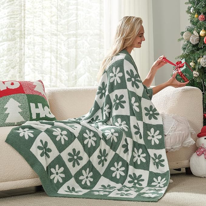 Snuggle Sac Checkered Blanket, 50x60 inches - Image 7