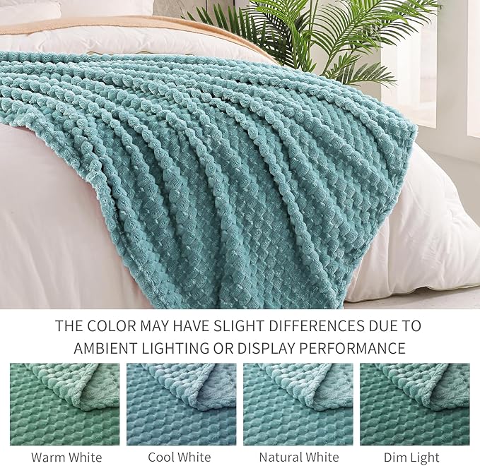 Exclusivo Mezcla Twin Size Fleece Blanket - Image 5