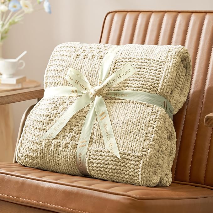 Amélie Home Checkered Chenille Knit Throw Blanket - Image 7