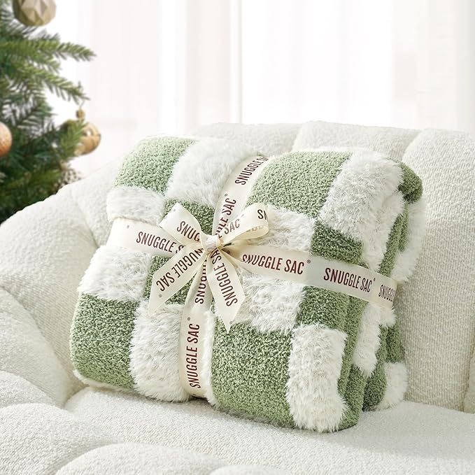Snuggle Sac Sage Green Checkered Throw Blanket Faux Fur Knitted - Image 5