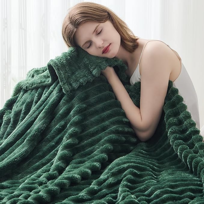 NEWCOSPLAY Super Soft King Blanket Dark Green Premium Silky Flannel Fleece 3D - Image 7