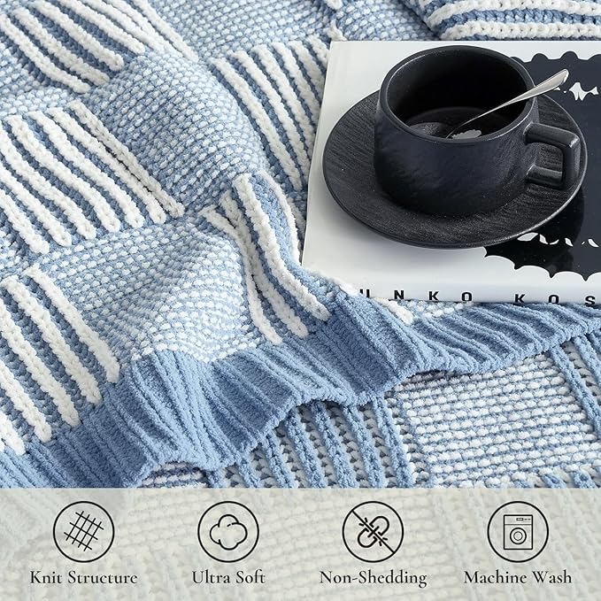 Amélie Home Checkered Knit Throw Blanket - Image 4