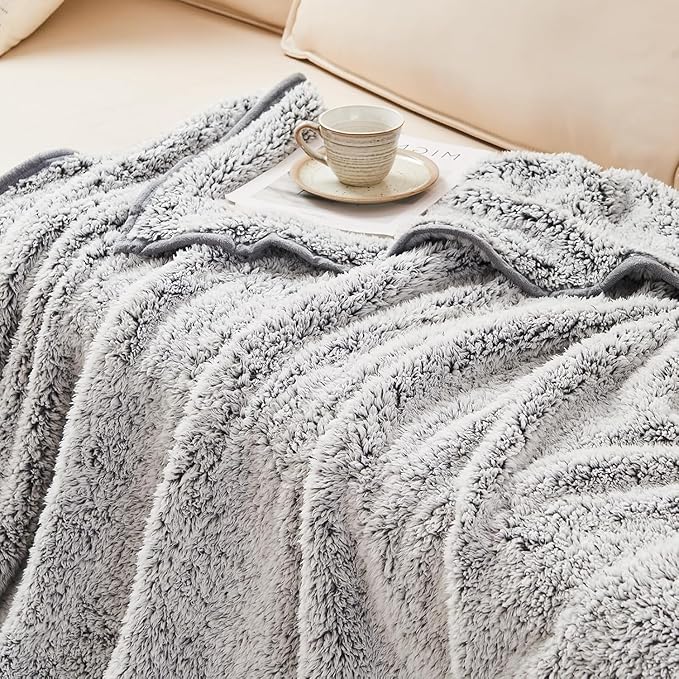 EMME Soft Sherpa Fleece Blanket Reversible Plush Fluffy Large Blanket, Light - Image 4