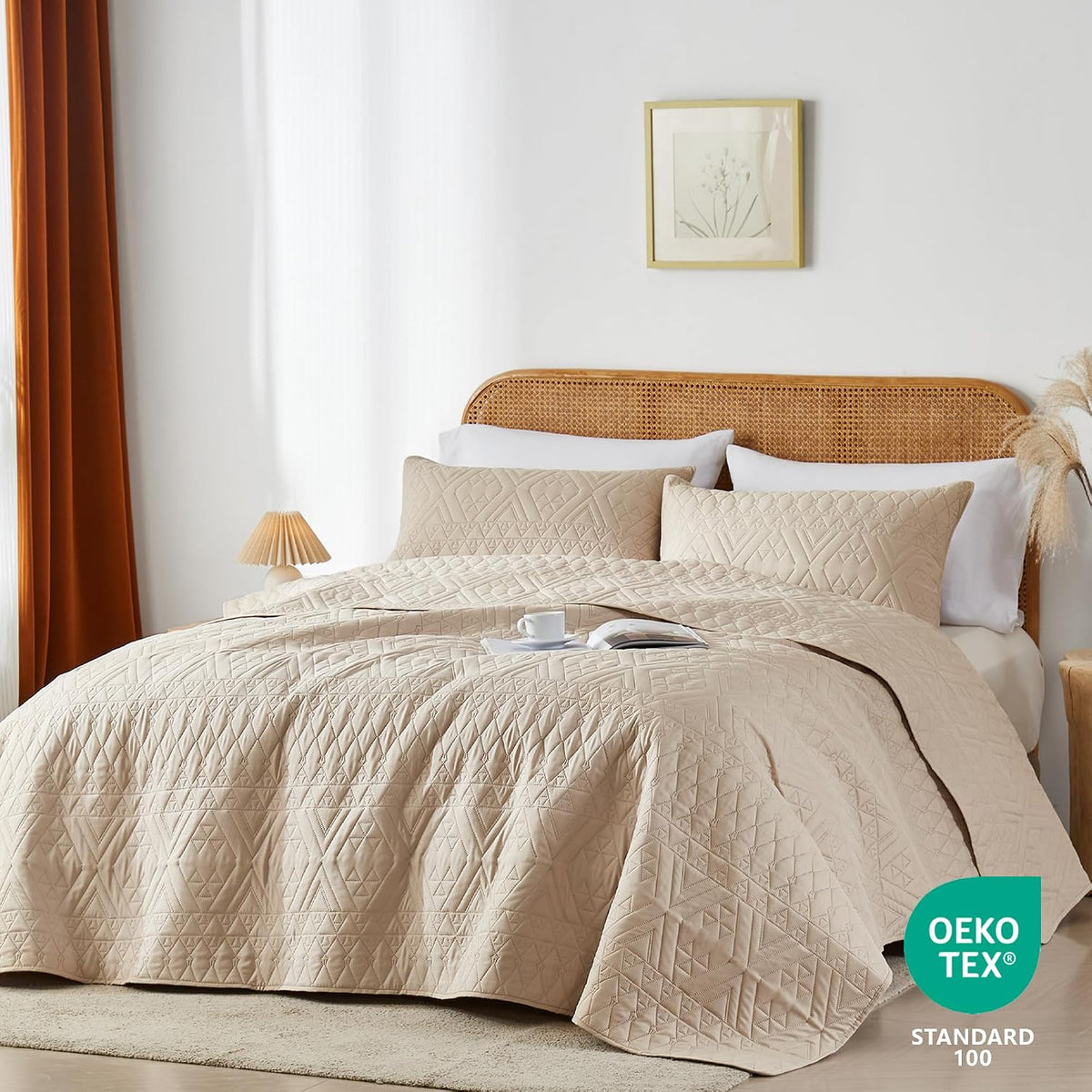akkialla full/queen size quilt bedding set,beige lightweight microfiber shown in use