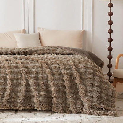 COOVA Faux Fur Throw Blanket for Couch, Cozy Soft and Fuzzy Plush Rabbit Fur - Image 3