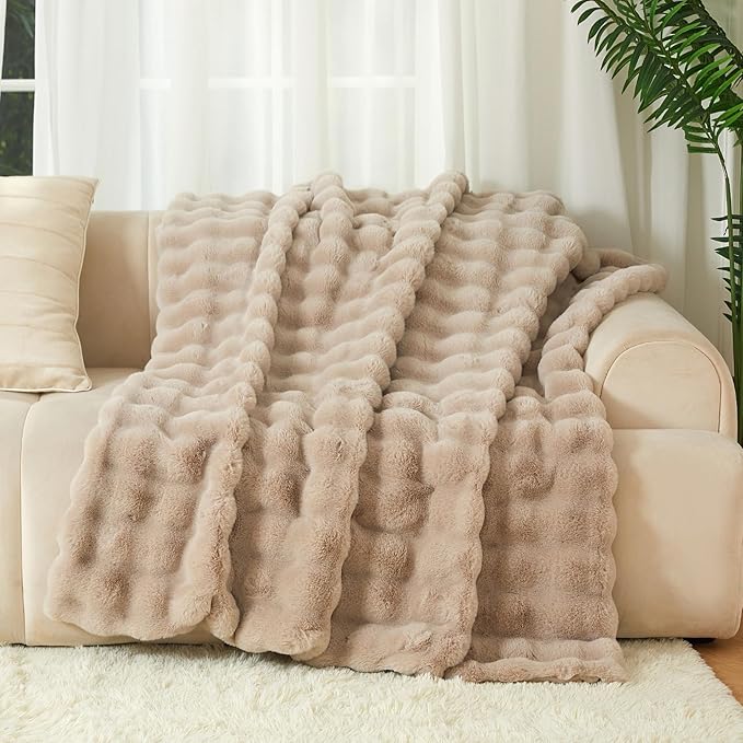 The Malibu Blanket - Image 4
