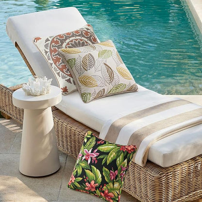 Outdoor Decorative Pillows Pack of 4 - Image 7