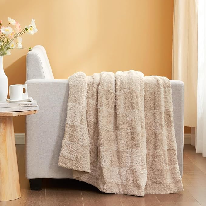 Snuggle Sac Checkered Throw Blanket Faux Fur Microfiber Blankets - Image 3