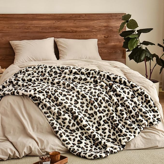 PHF Leopard Print Sherpa Fleece Throw Blanket - Image 3