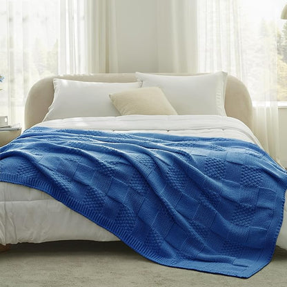 Amélie Home Checkered Chenille Knit Throw Blanket - Image 3