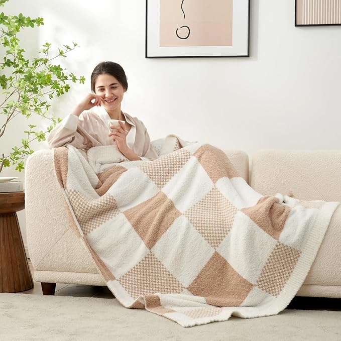 Snuggle Sac Checkered Blanket, 50x60 inches - Image 3