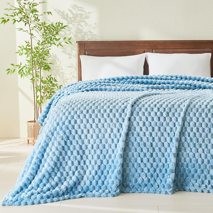 NEWCOSPLAY Super Soft King Blanket Blue Premium Silky Flannel Fleece 3D Clouds - Image 2