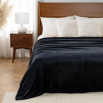 Luxury Fleece Warm Blanket, Soft Lightweight Velvety Plush Blanket by Unknown
