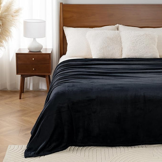 Luxury Fleece Warm Blanket, Soft Lightweight Velvety Plush Blanket by Unknown