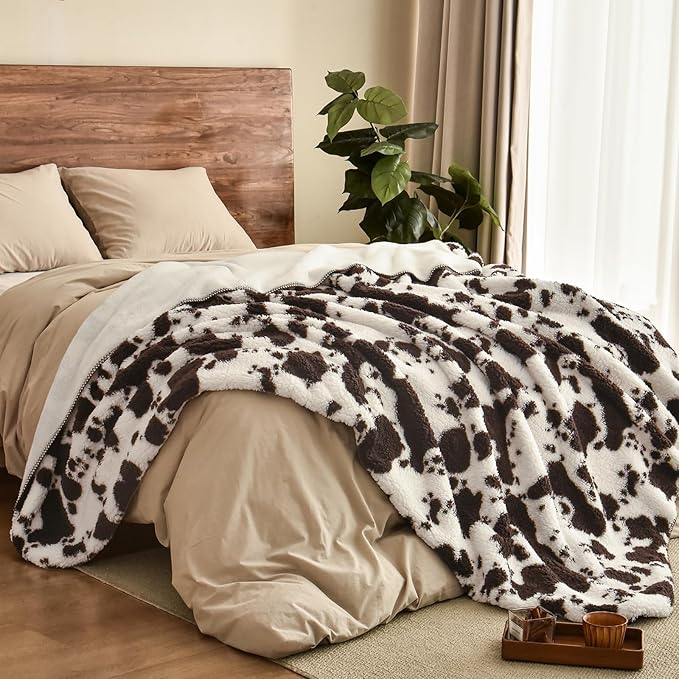 PHF Cute Cow Print Sherpa Blanket Twin Size - Image 4