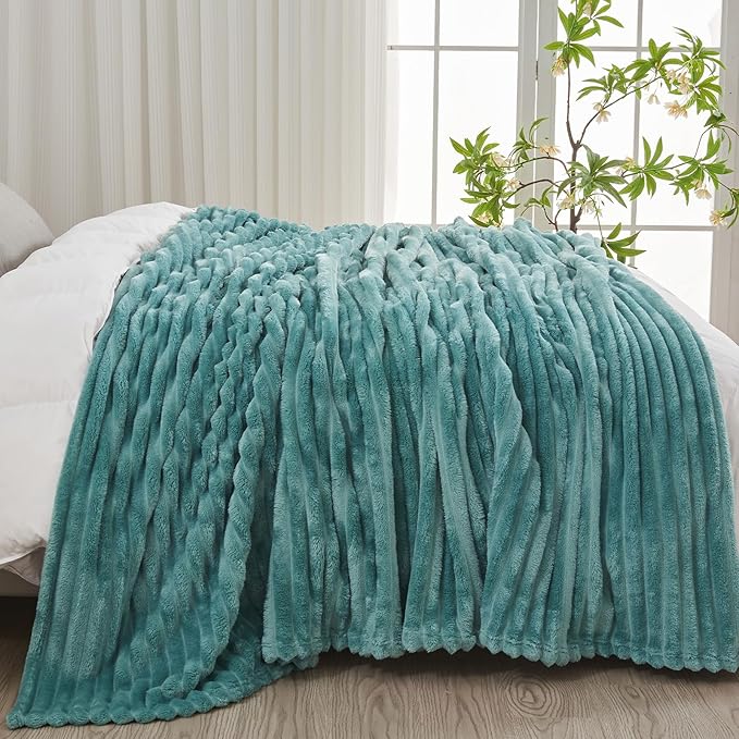 NEWCOSPLAY Super Soft King Blanket Light Teal Premium Silky Flannel Fleece 3D - Image 4