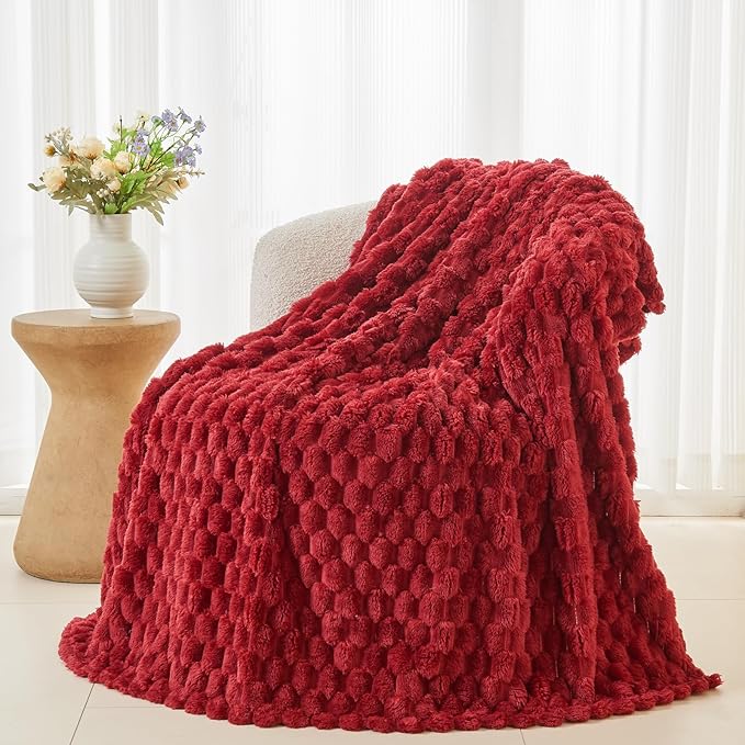 NEWCOSPLAY Super Soft Throw Blanket Red Premium Silky Flannel Fleece 3D Clouds - Image 4