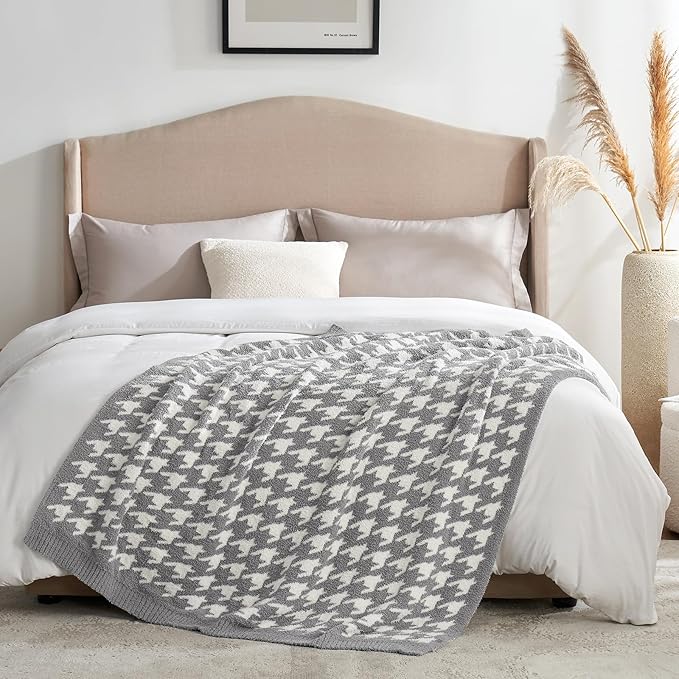 Snuggle Sac Houndstooth Throw Blanket - Image 5