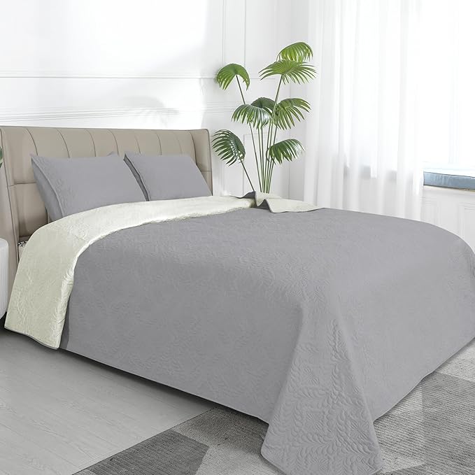 Easy-Going Twin Size Reversible Quilt Set by Easy-Going