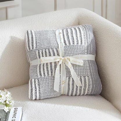 Amélie Home Checkered Knit Throw Blanket - Image 8